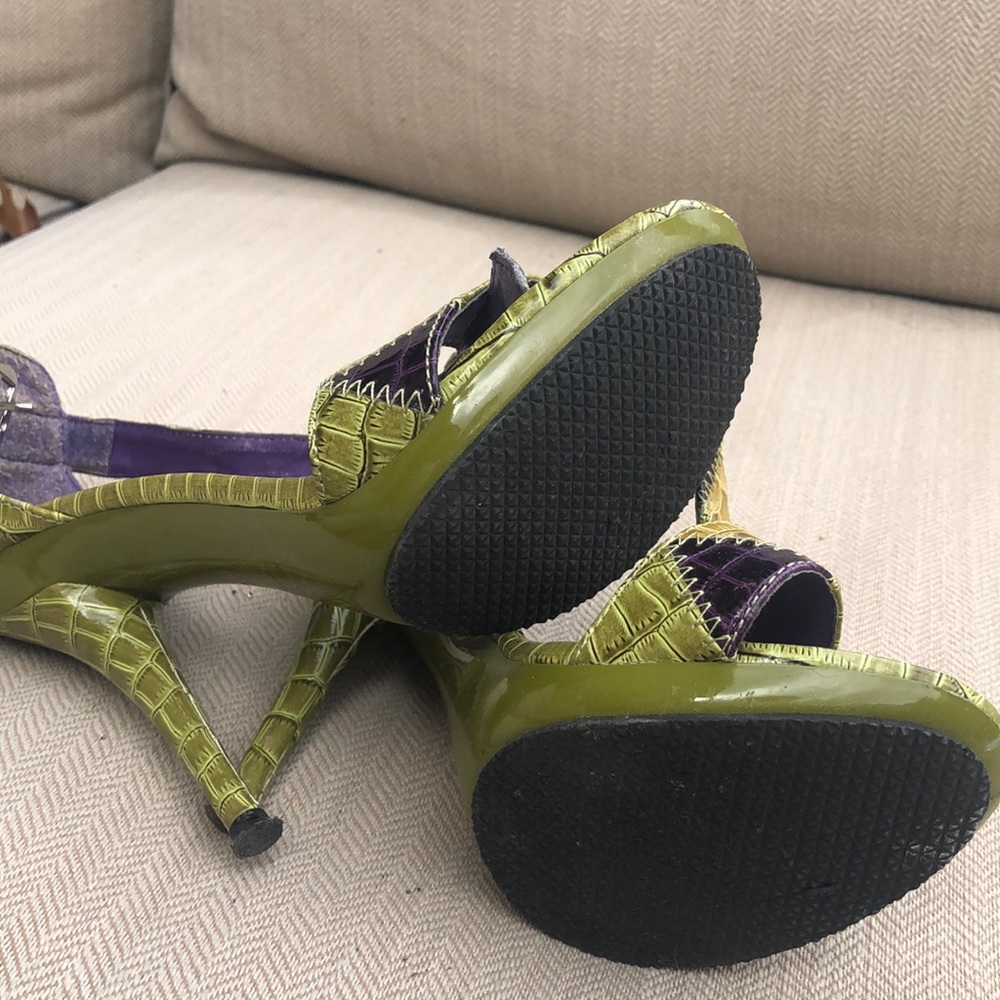 Heels - Picture 4 of 5